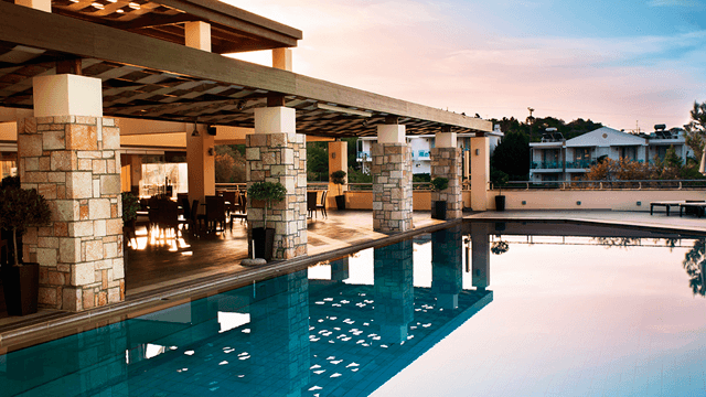 Swimming pool heating 640x360